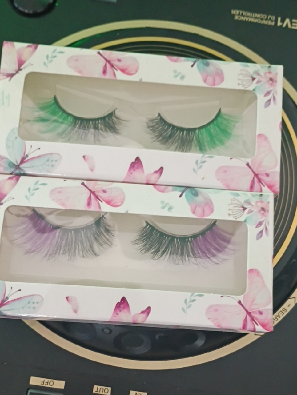 2 Pair Colored Accent False Eyelashes - Green and Purple
